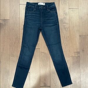Abercrombie & Fitch Women's Deep Indigo Skinny Jeans